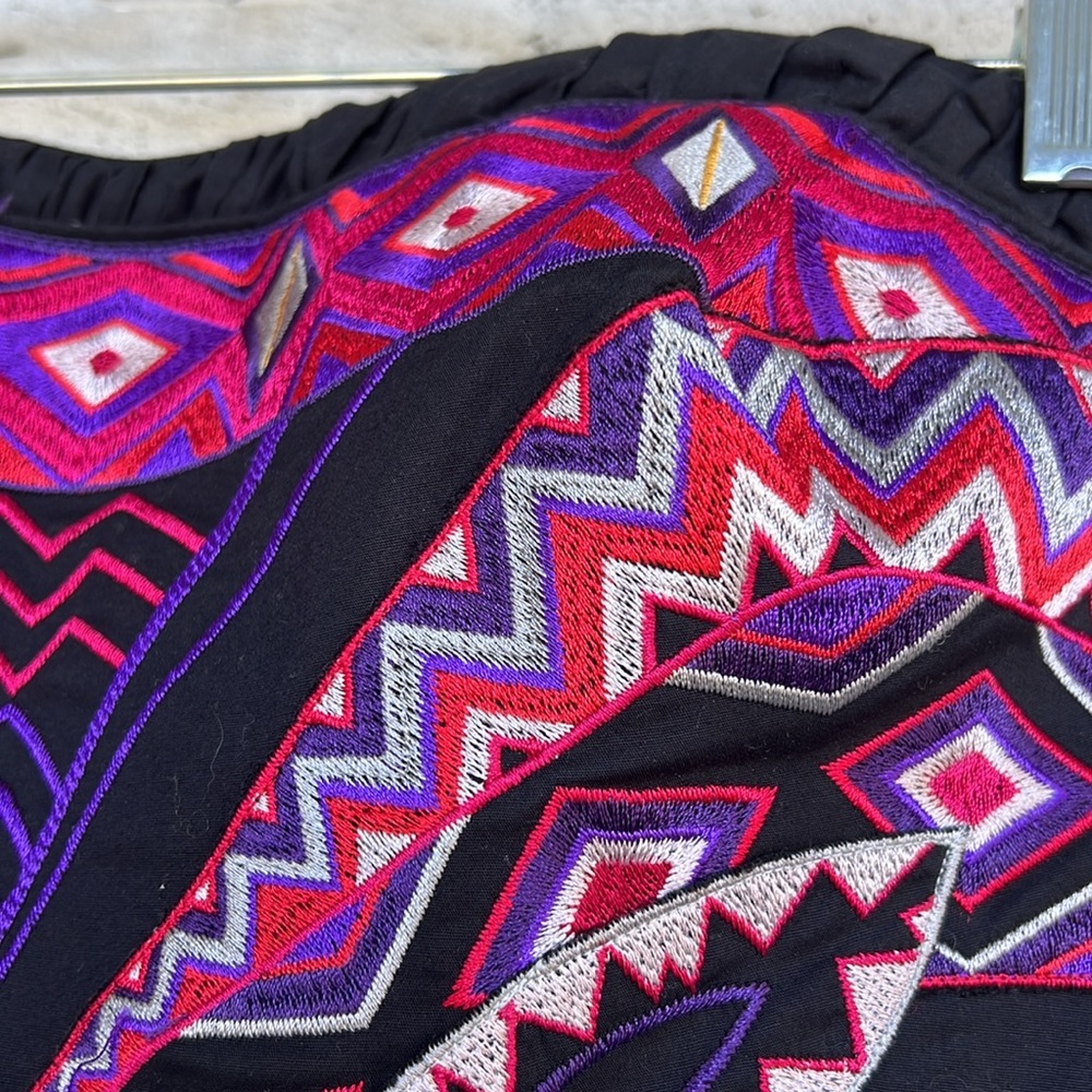 Karen Millen Purple/Pink Tribal-Embroidered-Trimmed Black Strapless Mini Size 8 - Picture 5 of 13